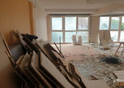 Cabinet kiné avant et pendant travaux